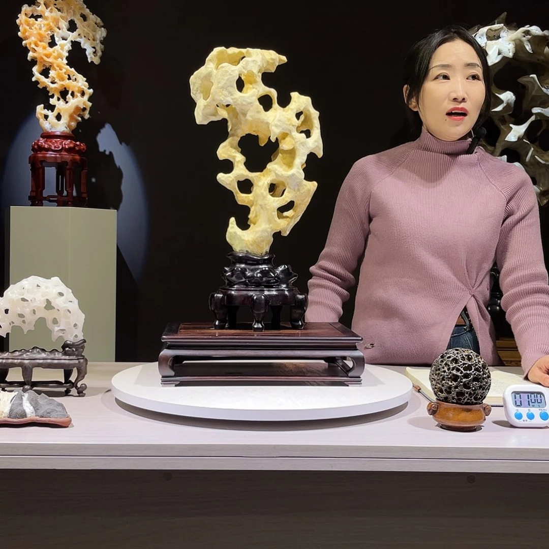 人*太湖石太湖石摆件