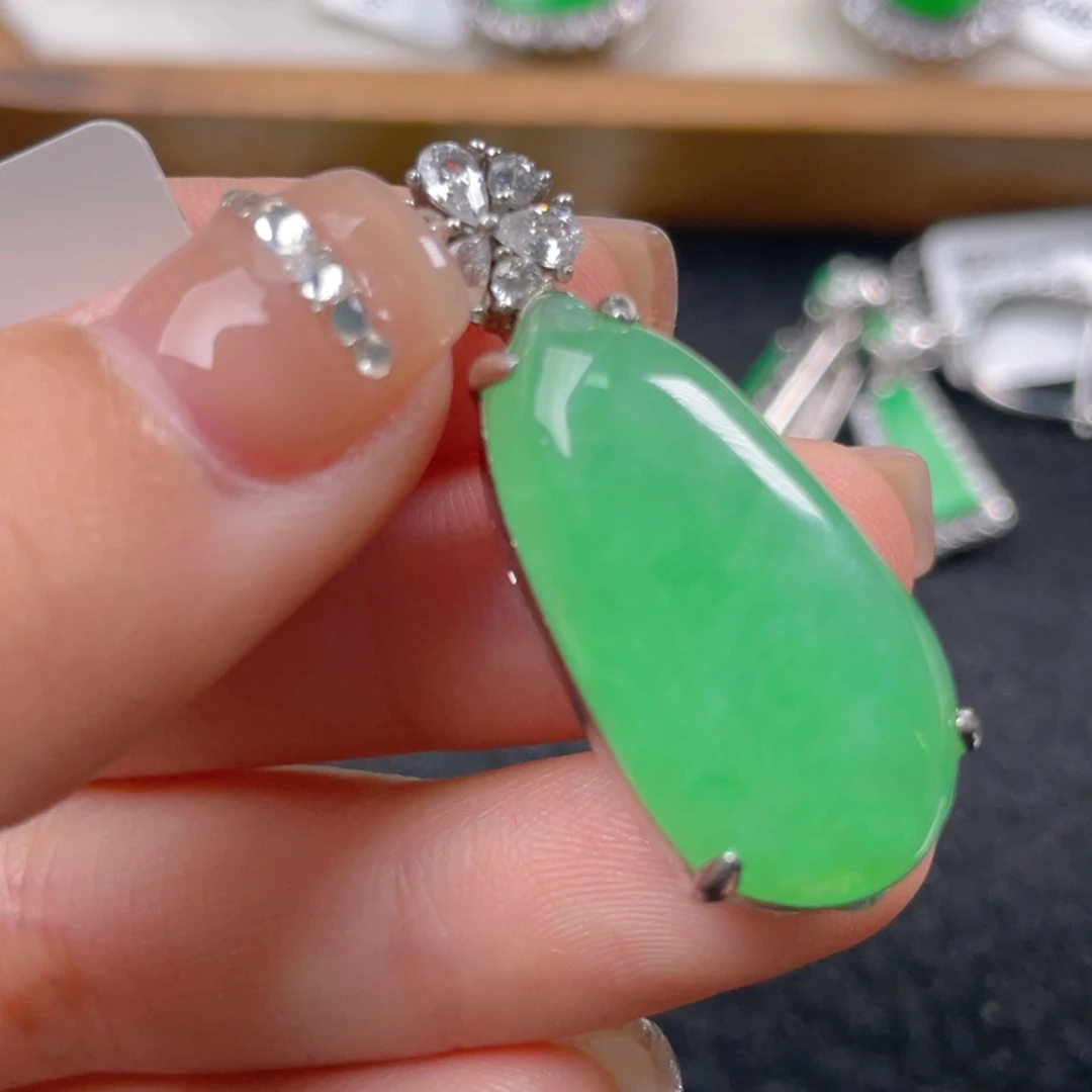 翡翠颈饰银S925镶嵌b n n n