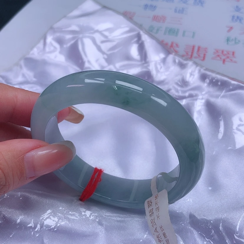 【闪购商品】未镶嵌手镯翡翠5253