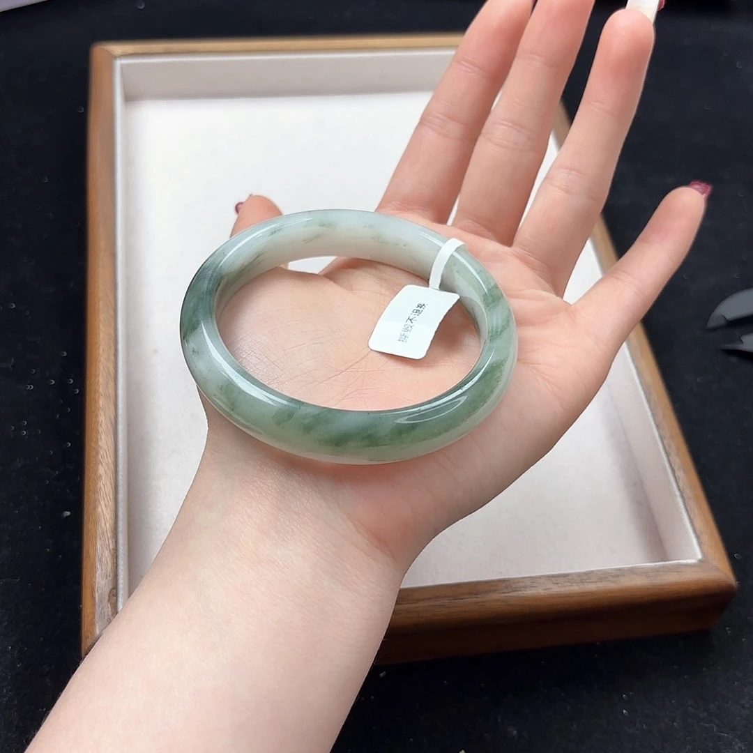 未镶嵌手镯石英岩玉静*