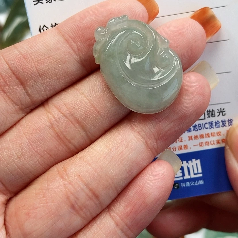 【闪购商品】翡翠颈饰未镶嵌如意