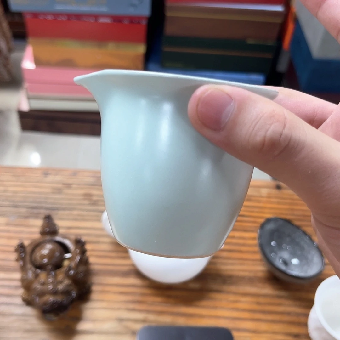 孤品茶具套装等。