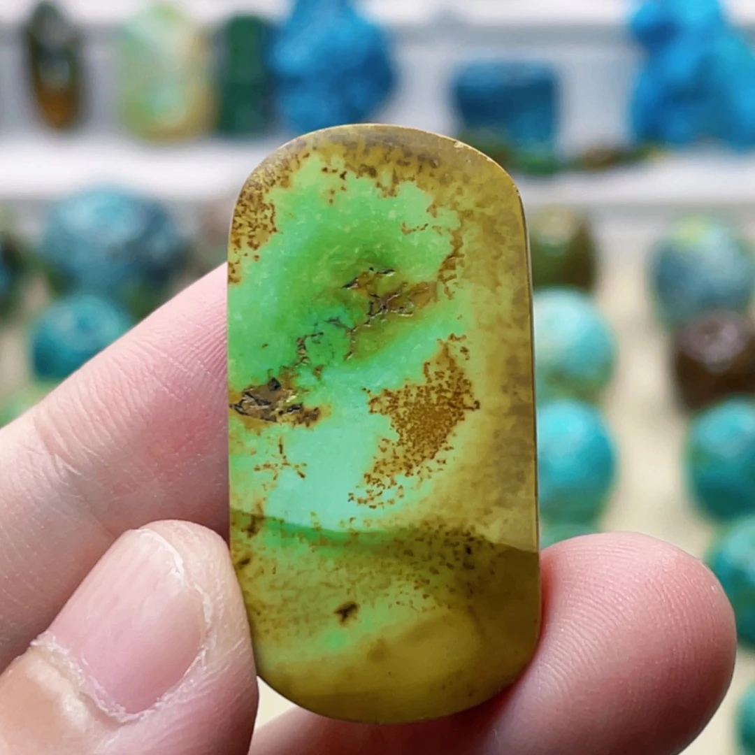 未镶嵌绿松石珠宝奇石