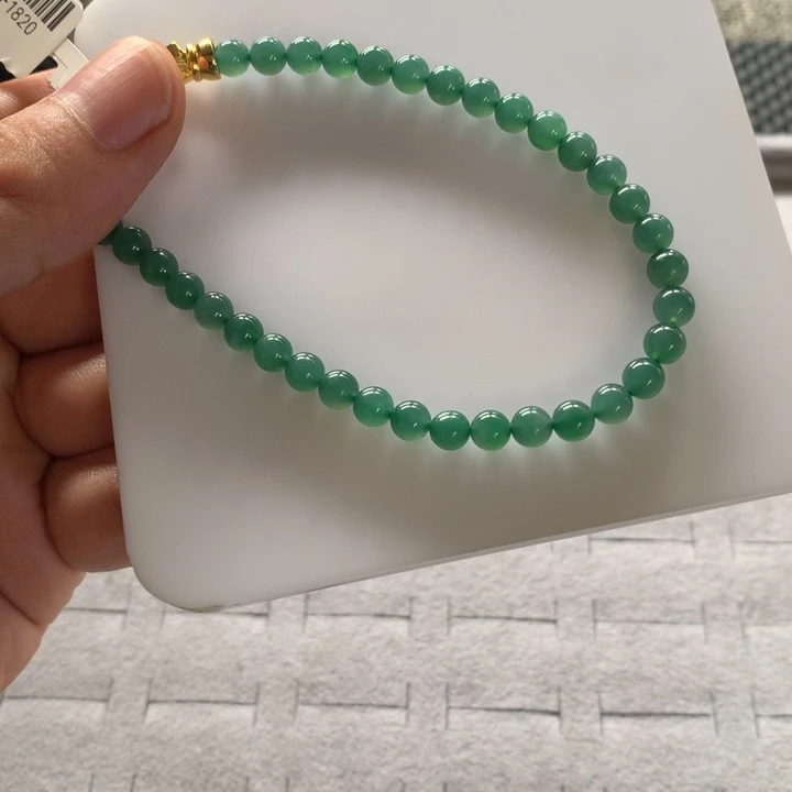 定制翡翠未镶嵌手串