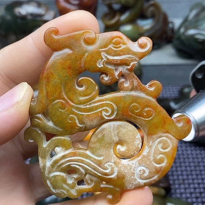 未镶嵌蛇纹石玉颈饰