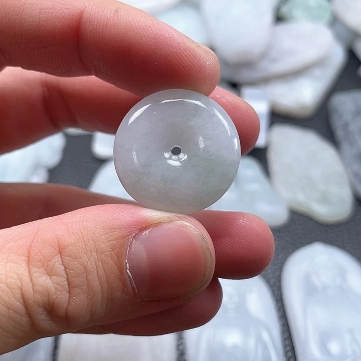 颈饰未镶嵌翡翠翡翠的