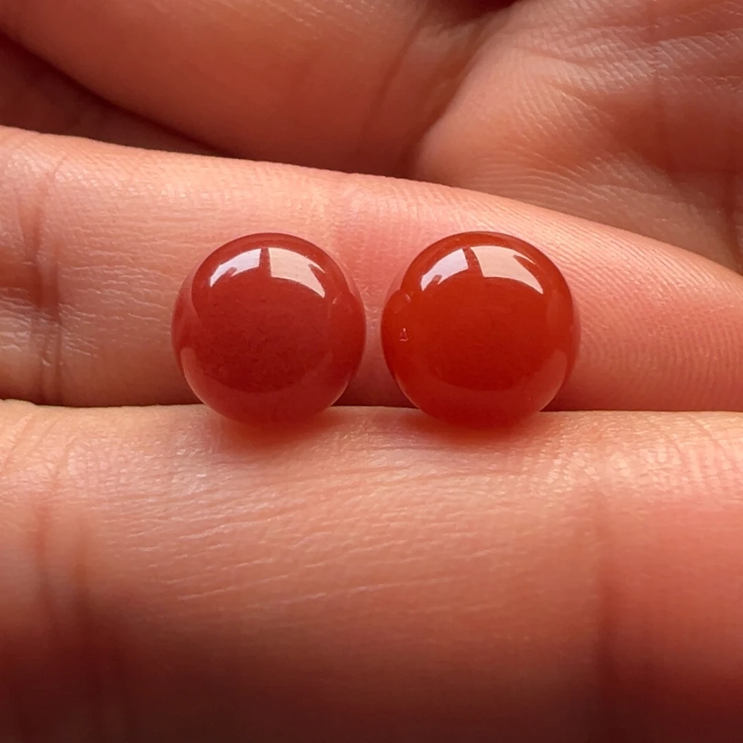 南红玛瑙圆珠8.4对珠白纹未镶嵌r*