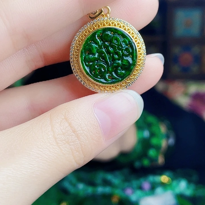 翡翠银S925镶嵌颈饰多样性