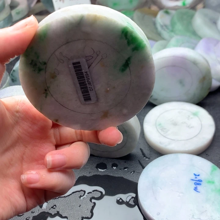 未镶嵌白底青定制翡翠