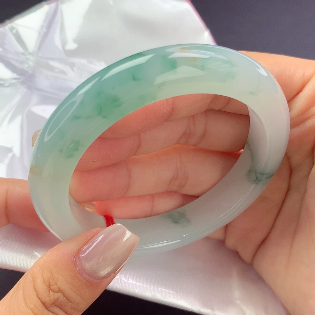 【闪购商品】翡翠手镯未镶嵌a 8048503