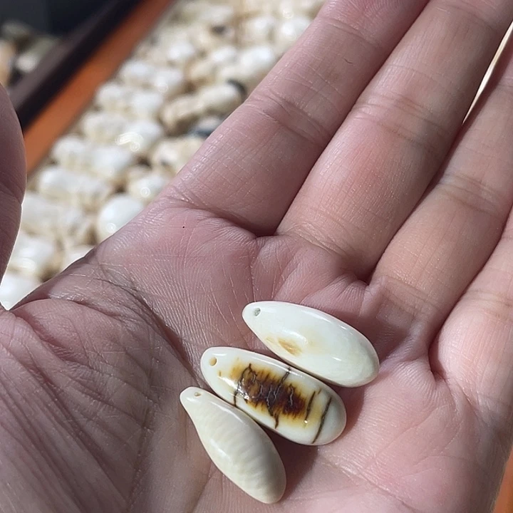 泥塑不打孔联系客服