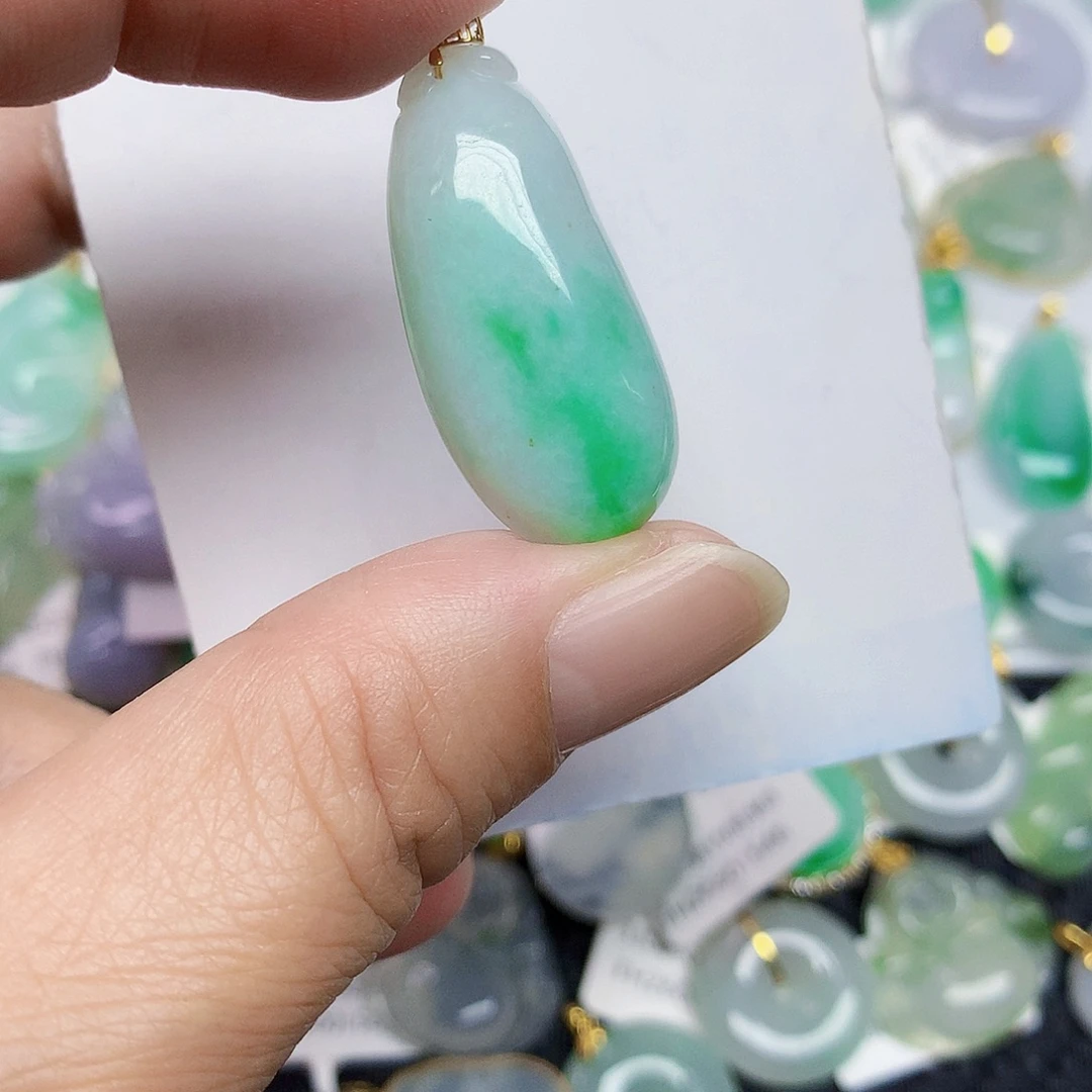 翡翠未镶嵌颈饰357899