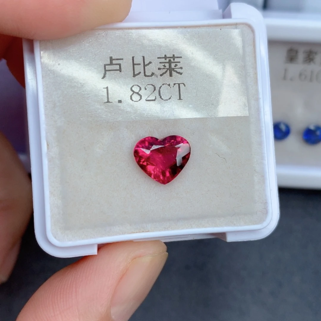 未镶嵌1.82克拉裸石红色碧玺