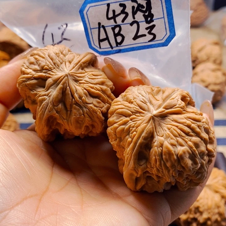 文玩核桃把件闷墩