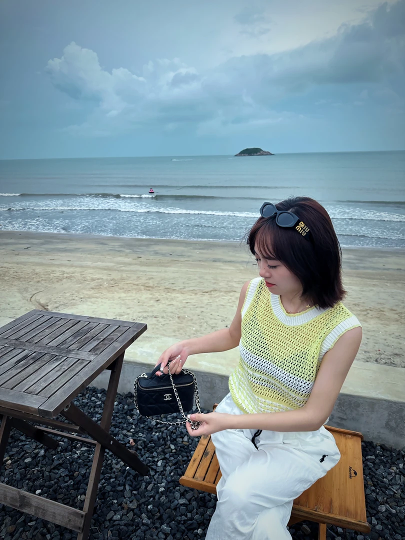 【美丽姐】针织背心百搭夏季镂空无袖洋气韩版