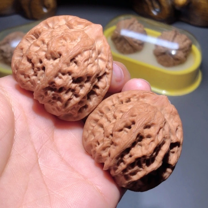 文玩核桃把件43.5佛度