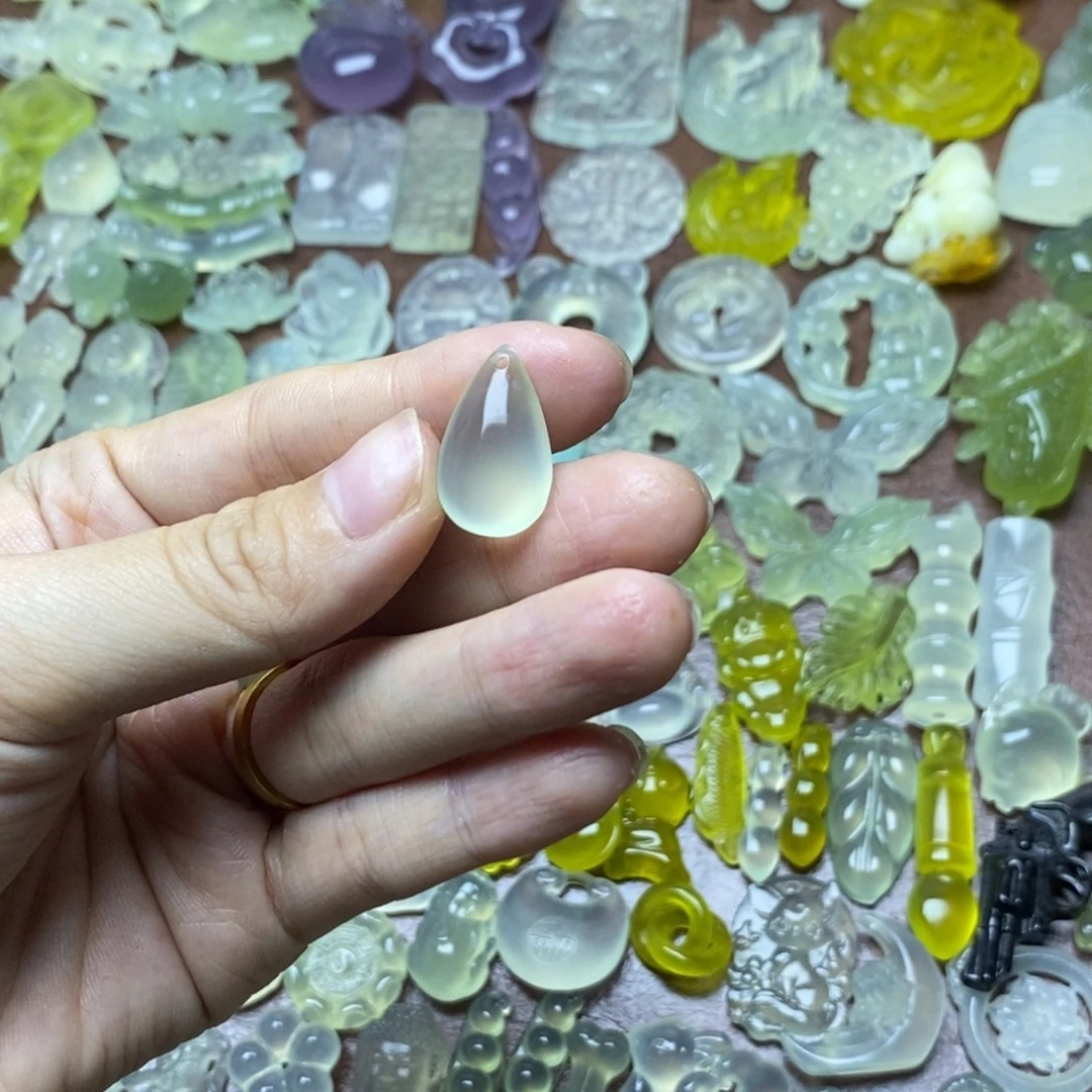 蛇纹石玉合金项链