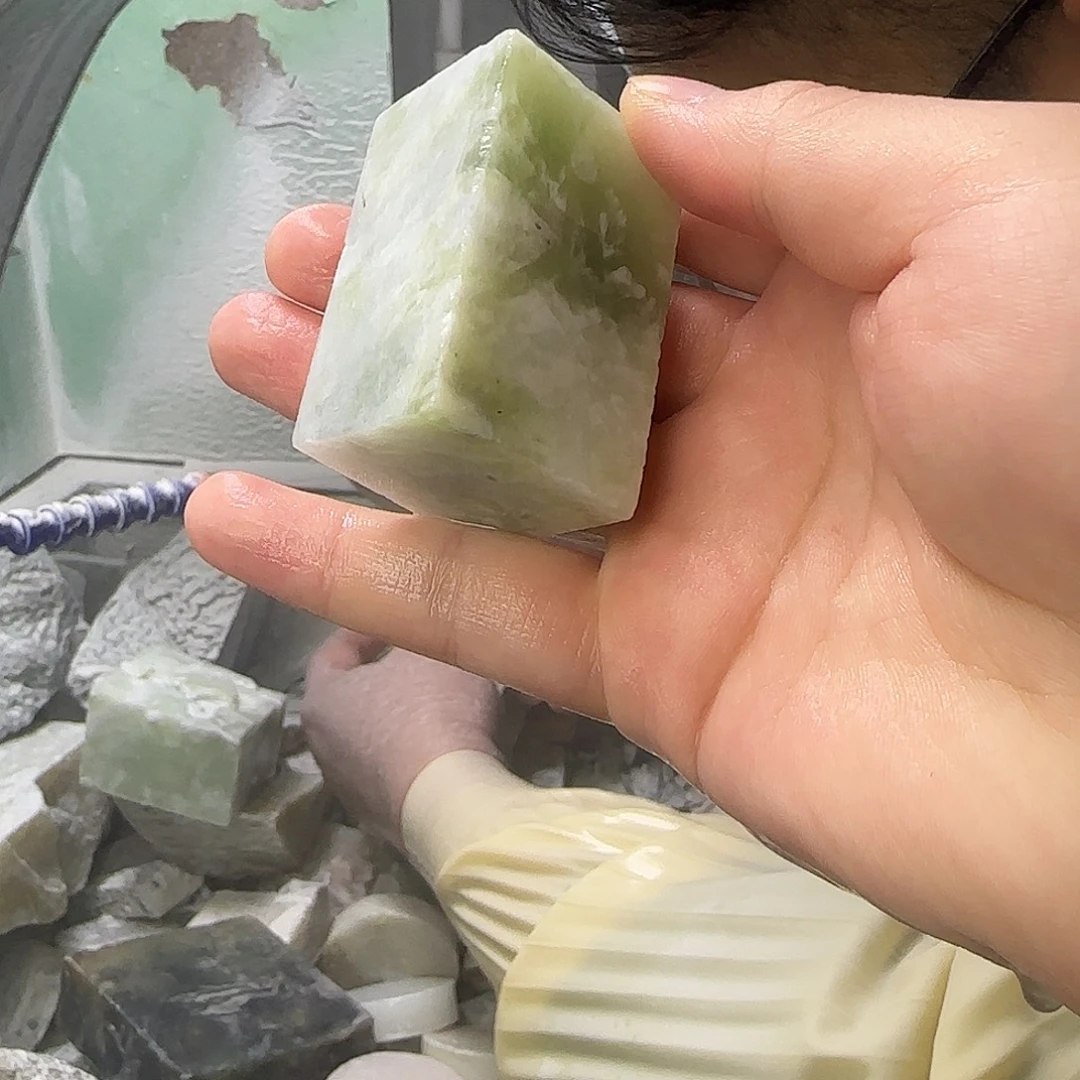长石玉未镶嵌珠宝半成品