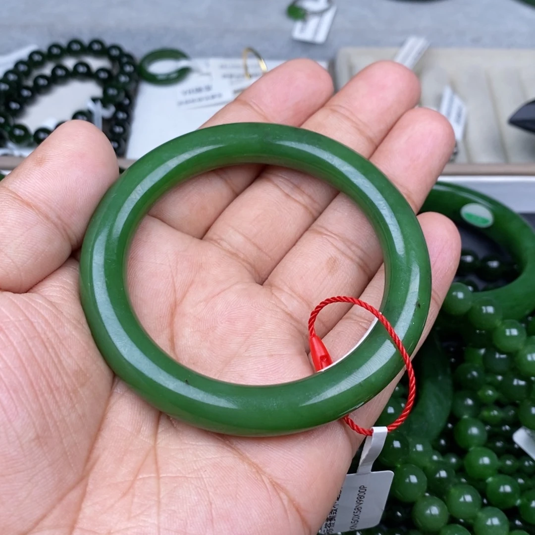 未镶嵌手镯和田玉（碧玉）为**来58