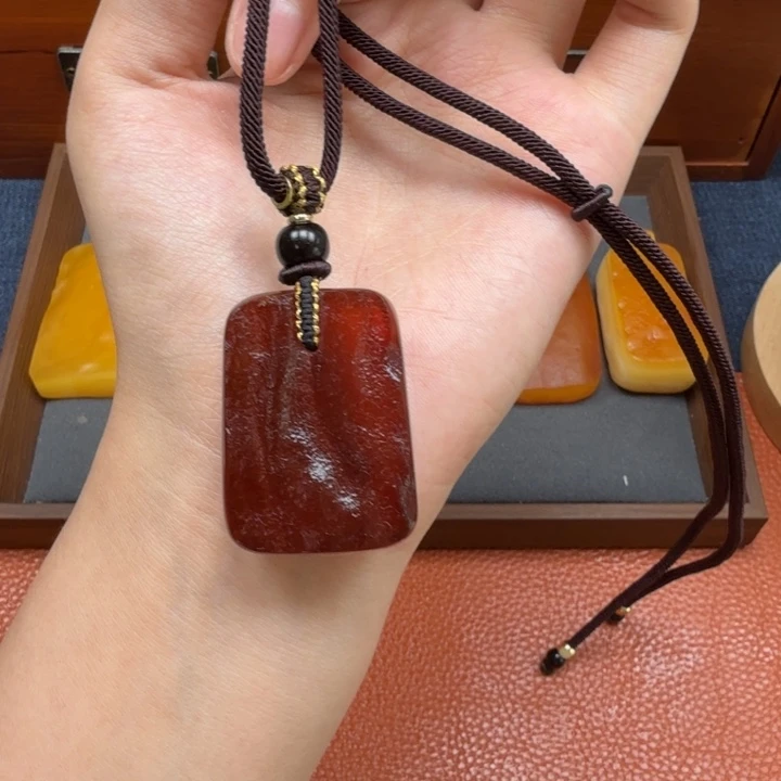 蜜蜡未镶嵌吊坠(赠链)