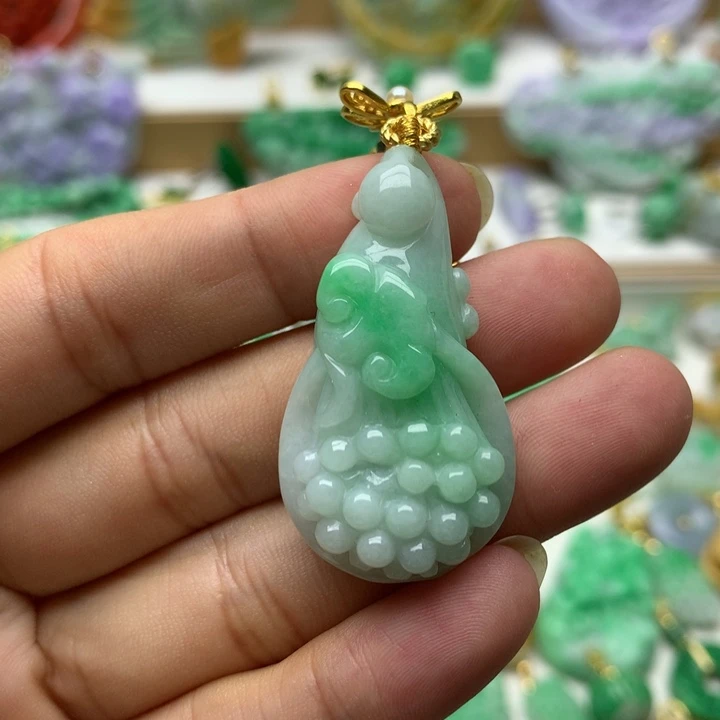 颈饰未镶嵌翡翠翡翠