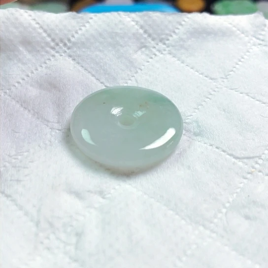 翡翠颈饰未镶嵌兰****司吊坠