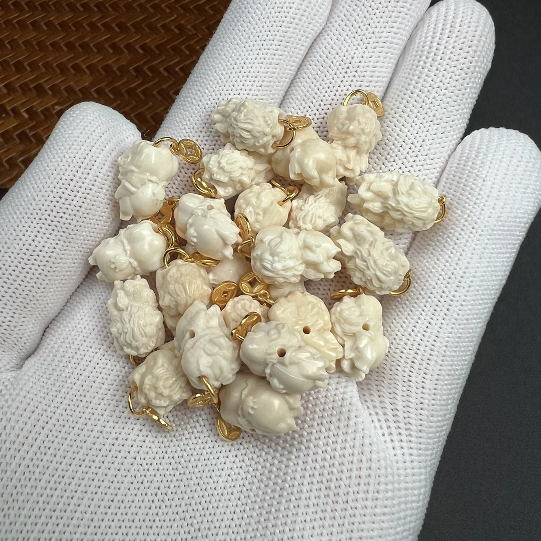 A082天然猛犸牙飞天貔貅左右孔约8×14mm随机发支持鉴定假一罚四