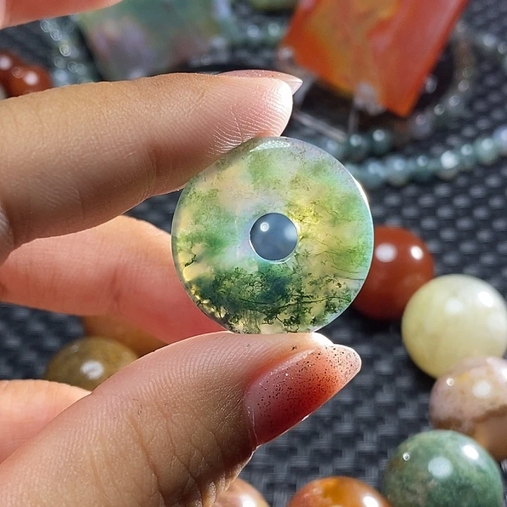 小***花未镶嵌颈饰玛瑙/玉髓