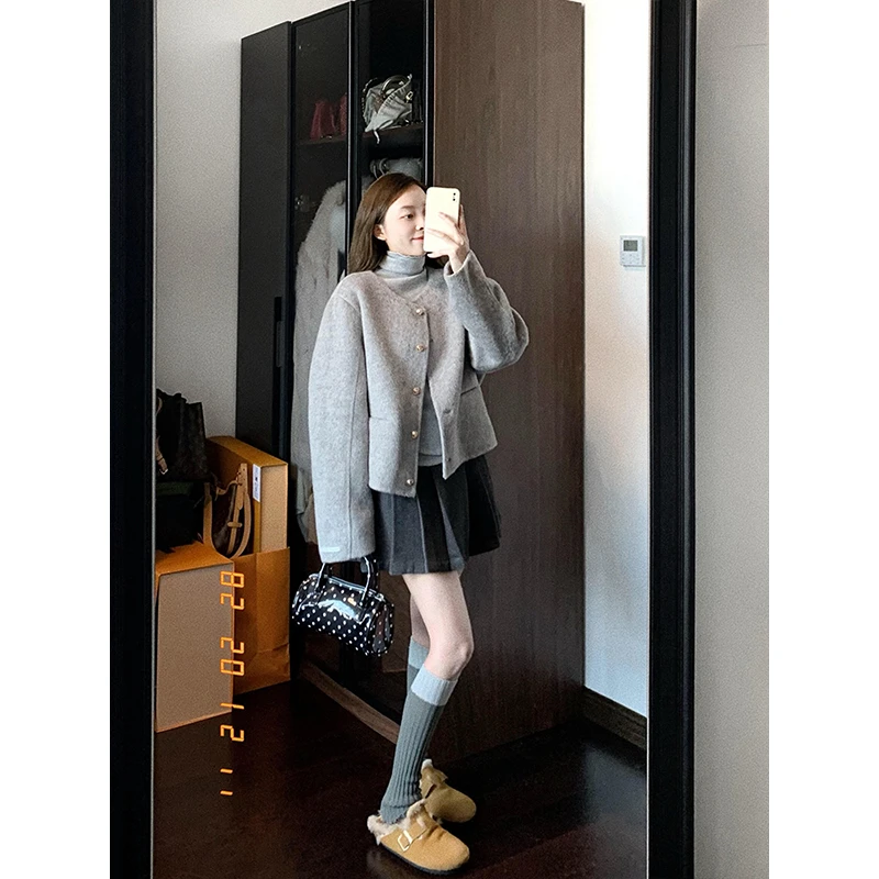 秋冬季女装贵穿气感御姐搭毛呢短款外套百褶裙盐系轻熟两件套装裙