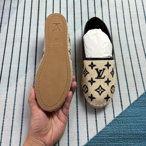 未使用 LouisVuitton/路易威登 lv白色满印渔夫鞋三六