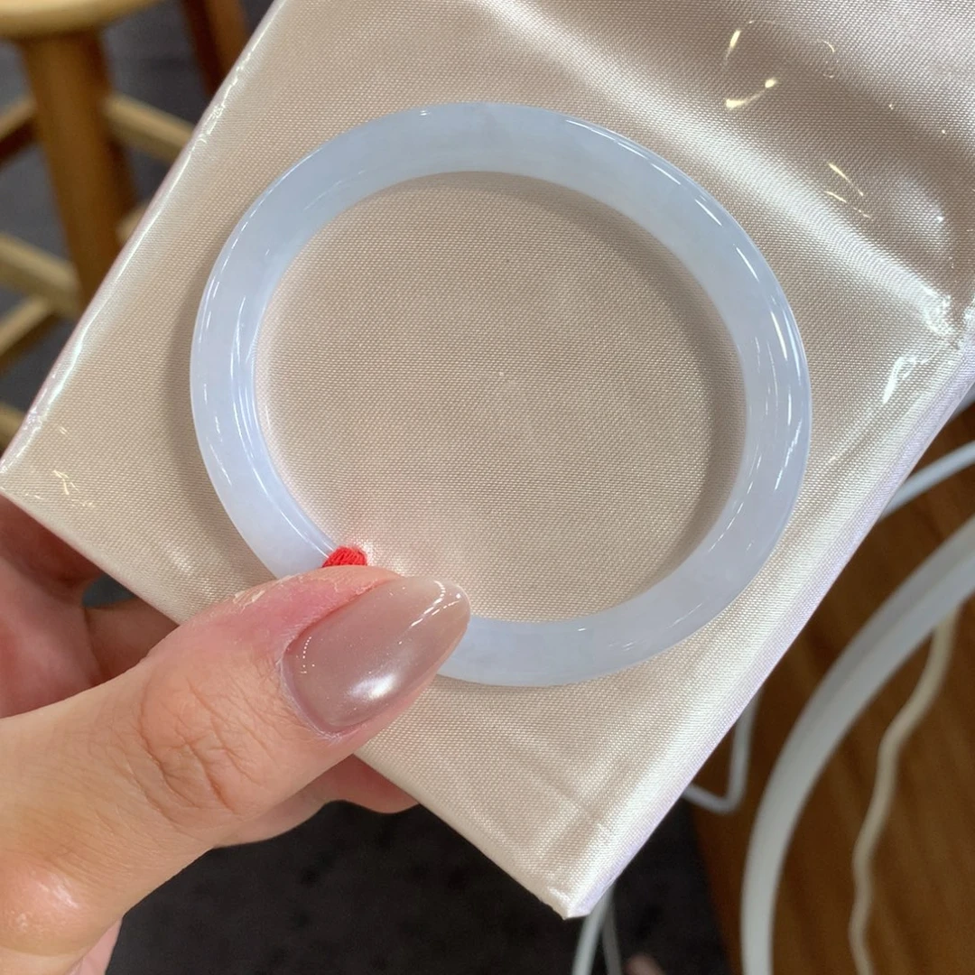 翡翠未镶嵌手镯天然Ａ货翡翠贵妃