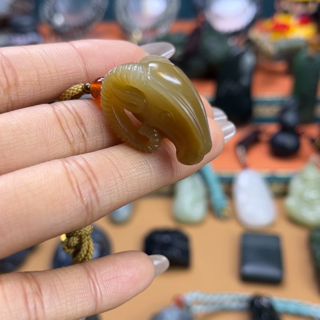 未镶嵌和田玉挂件