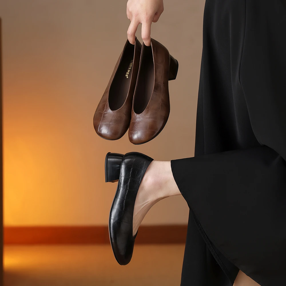 H158-89圆头单鞋女2025春季新款粗跟中跟皮鞋法式复古