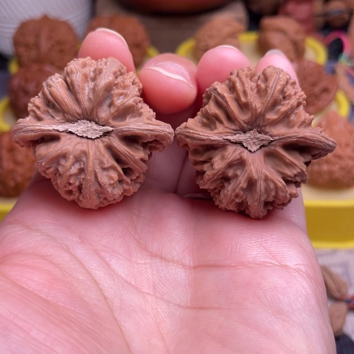 吊坠文玩核桃密纹38