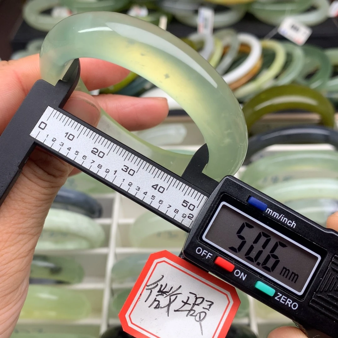 未镶嵌蛇纹石玉手镯737