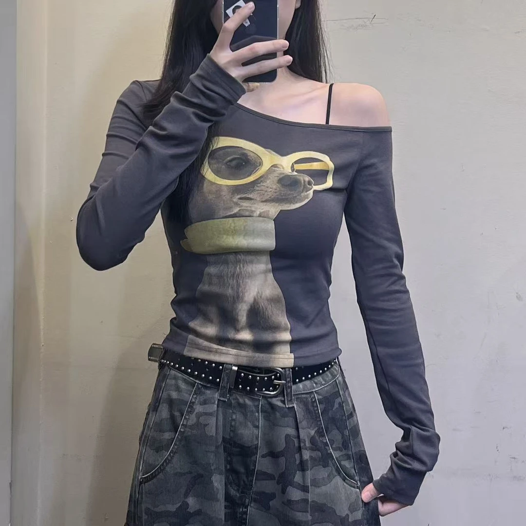 凡Fan【拽酷狗狗】2025早秋新款斜肩修身百搭T恤眼镜狗狗上衣