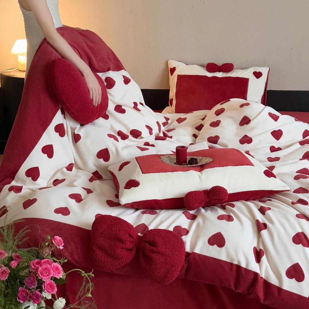 水星高端适用家纺冬季保暖牛奶绒四件套红色婚庆加厚珊瑚绒床上用
