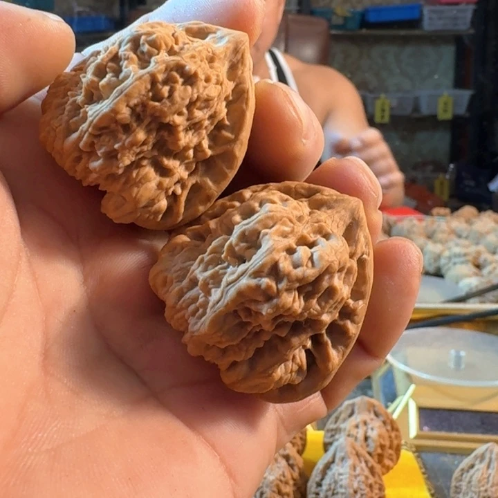 文玩核桃吊坠❤**鹏