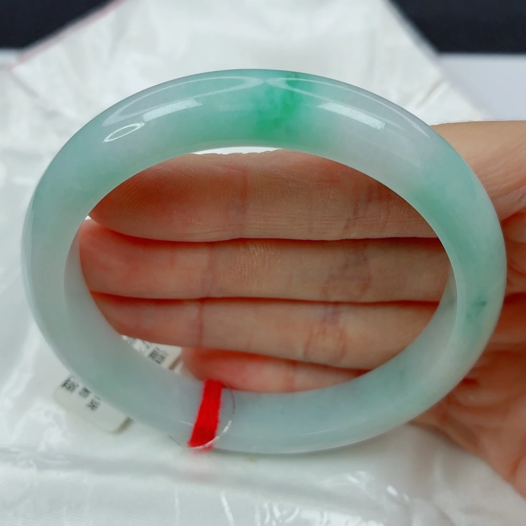 翡翠未镶嵌手镯59.5细条正圈，飘绿，完整，017