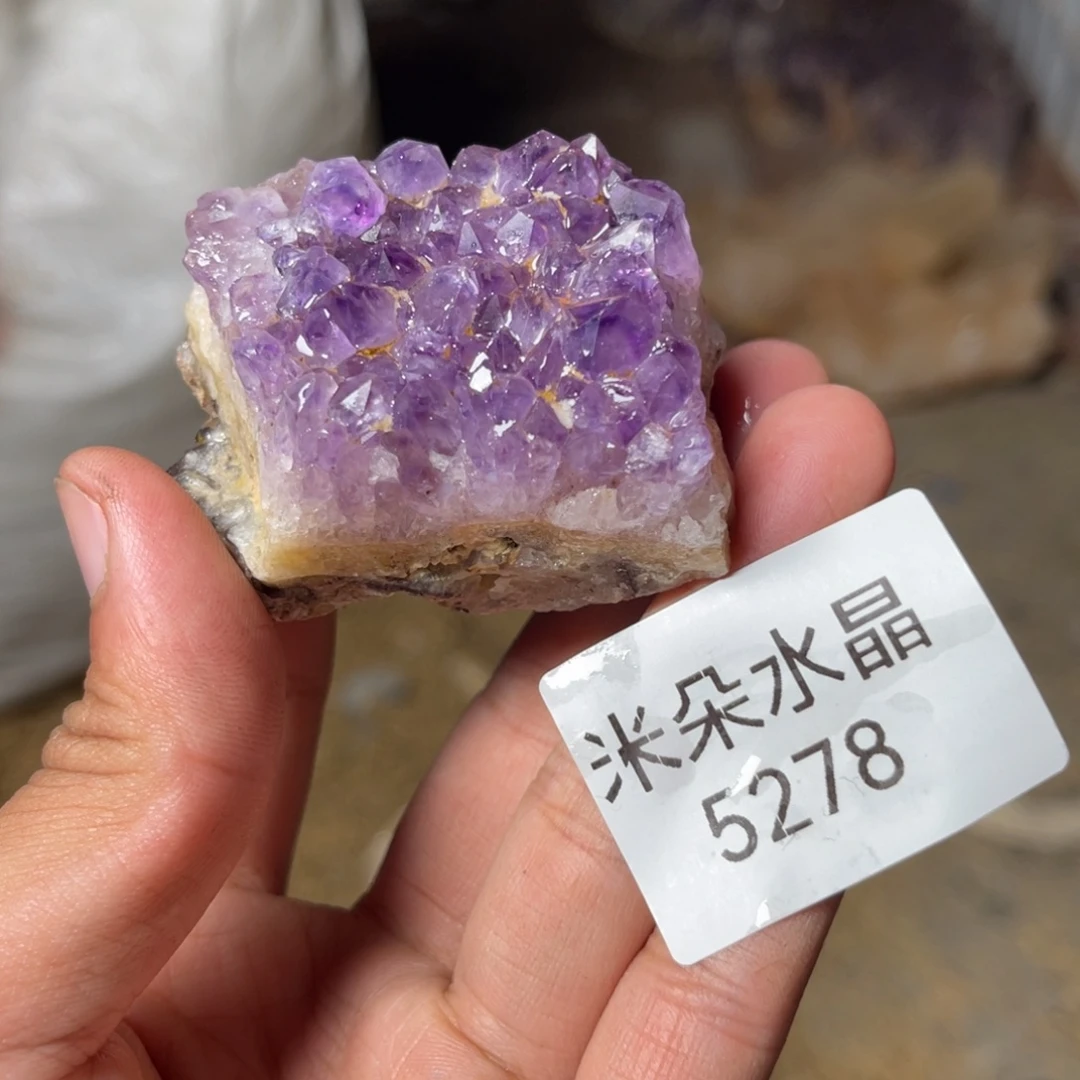 青***行未镶嵌珠宝半成品水晶