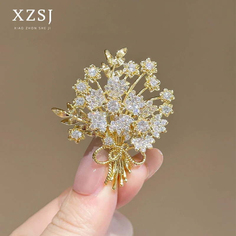 铜锆石胸针 新款轻奢发财树胸花女高档时尚气质别针西服大衣配饰