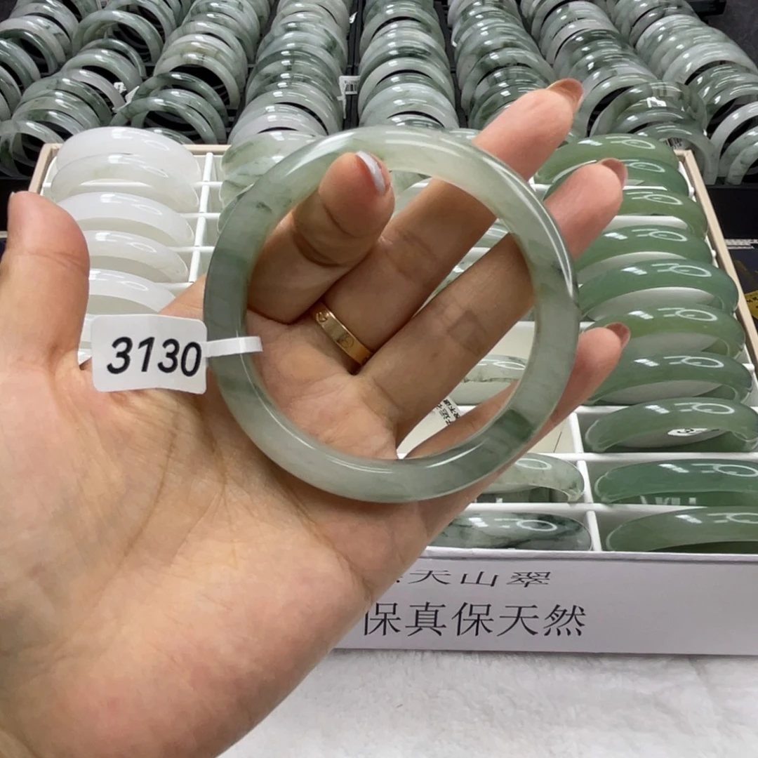 未镶嵌手镯石英岩玉3130