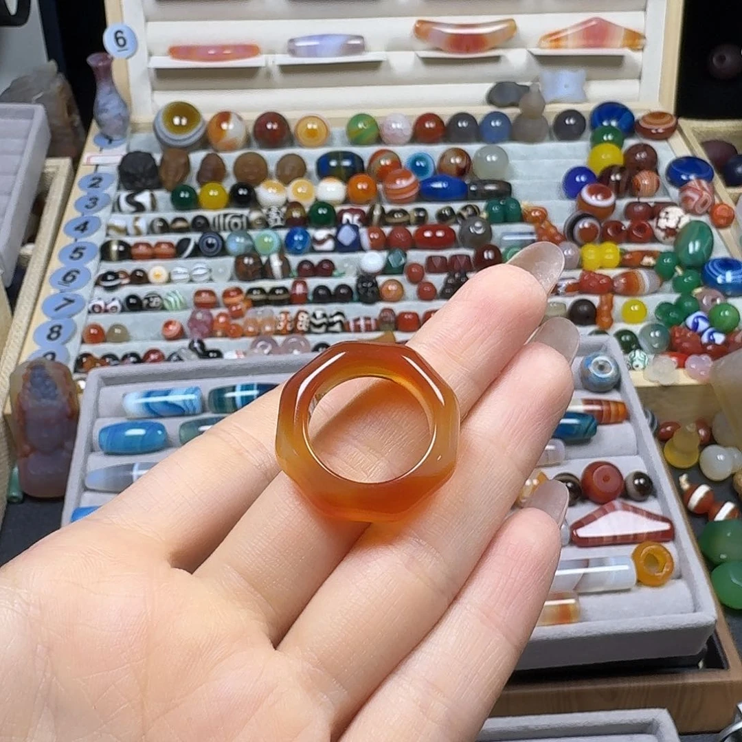 ****昊未镶嵌玛瑙/玉髓珠宝奇石