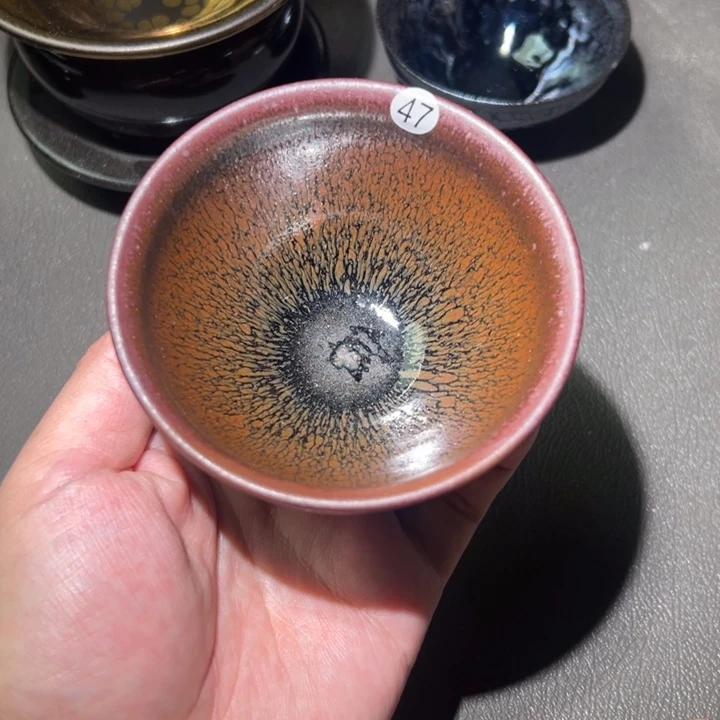 茶盏我们是有共同话题有