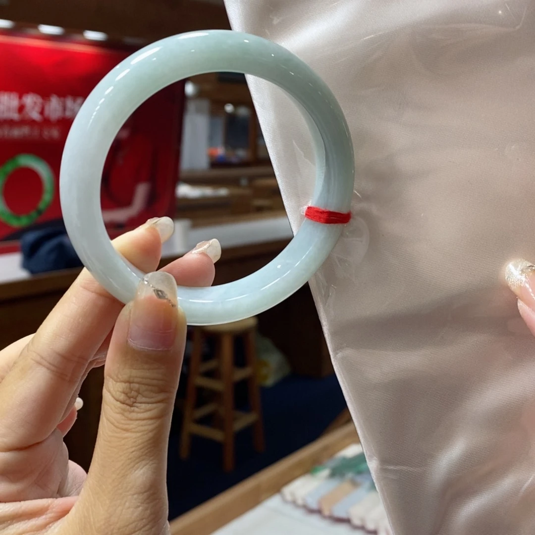 未镶嵌手镯翡翠翡翠
