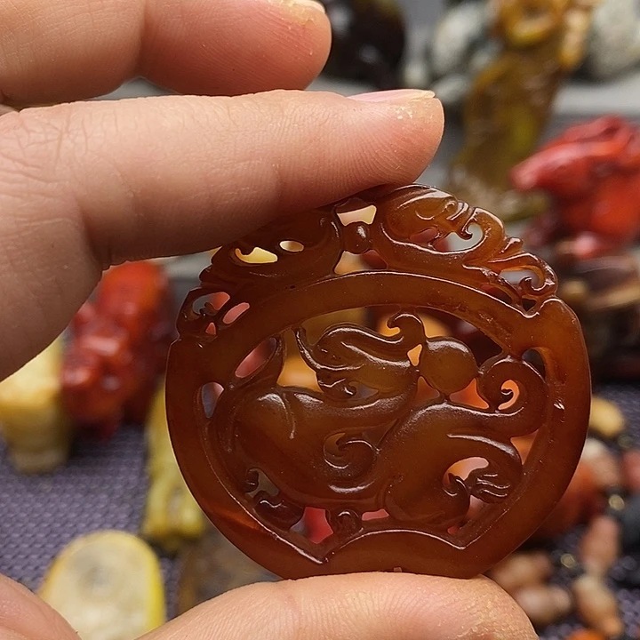 未镶嵌蛇纹石玉颈饰