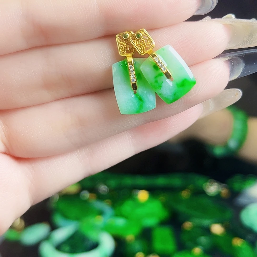 颈饰银S925镶嵌翡翠多样性