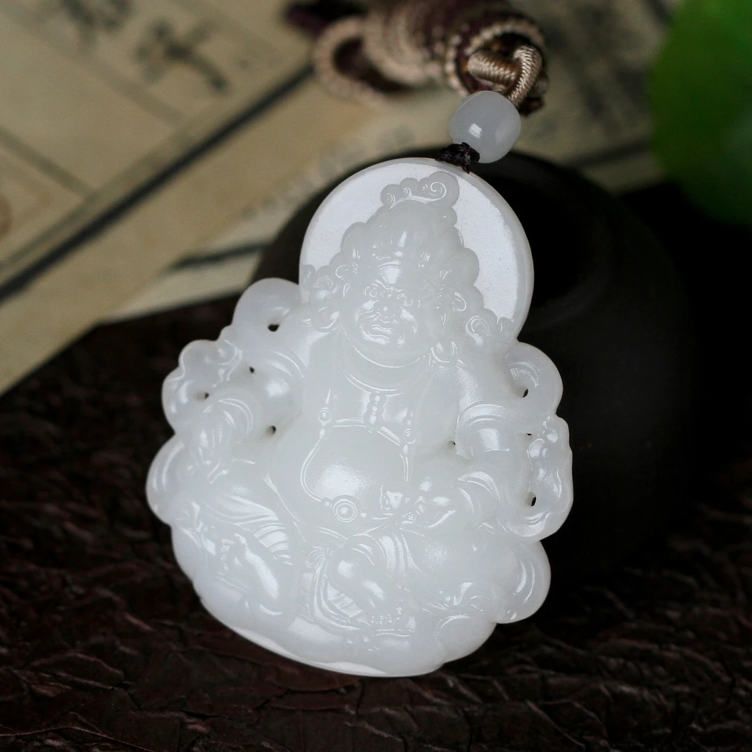 羊脂玉和田玉黄财神男女款玉寓意财源广进