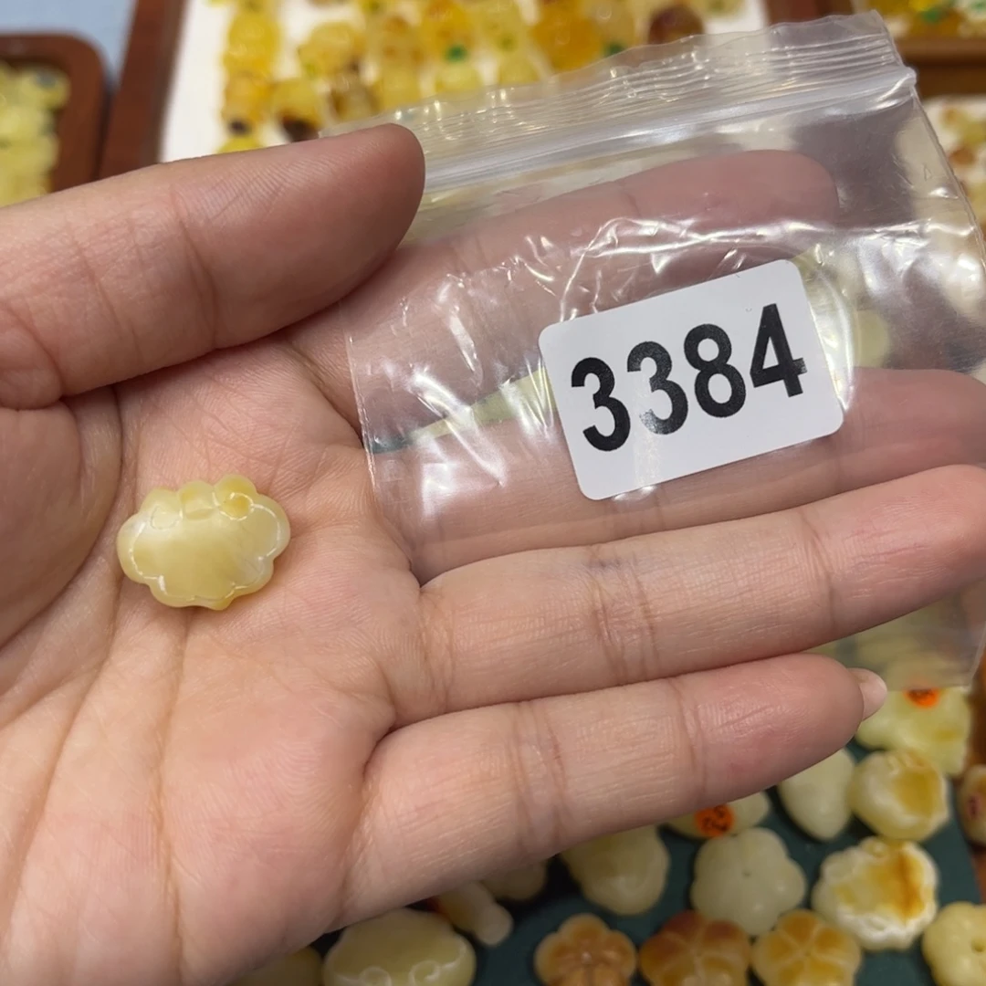 琥珀未镶嵌裸石蜜蜡