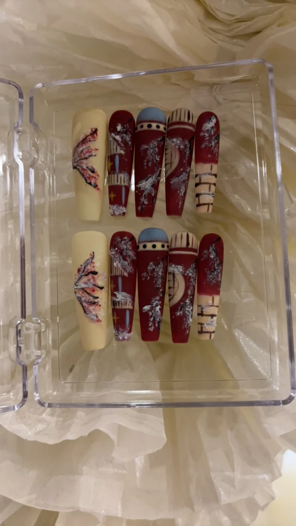 纯手工穿戴甲中长款，偏远不包邮，无工具包，纯手工no退no换红色